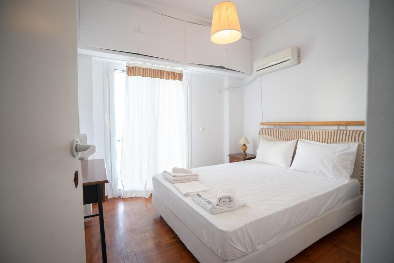 Dimotiko Theatro Metro St. 1 Bedroom 4 Pers. Flat Le Pirée Extérieur photo